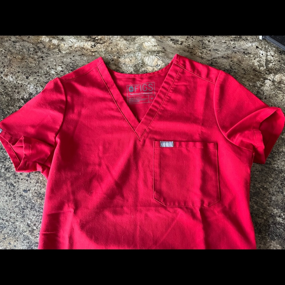 Figs One pocket Catarina Scrub top RED